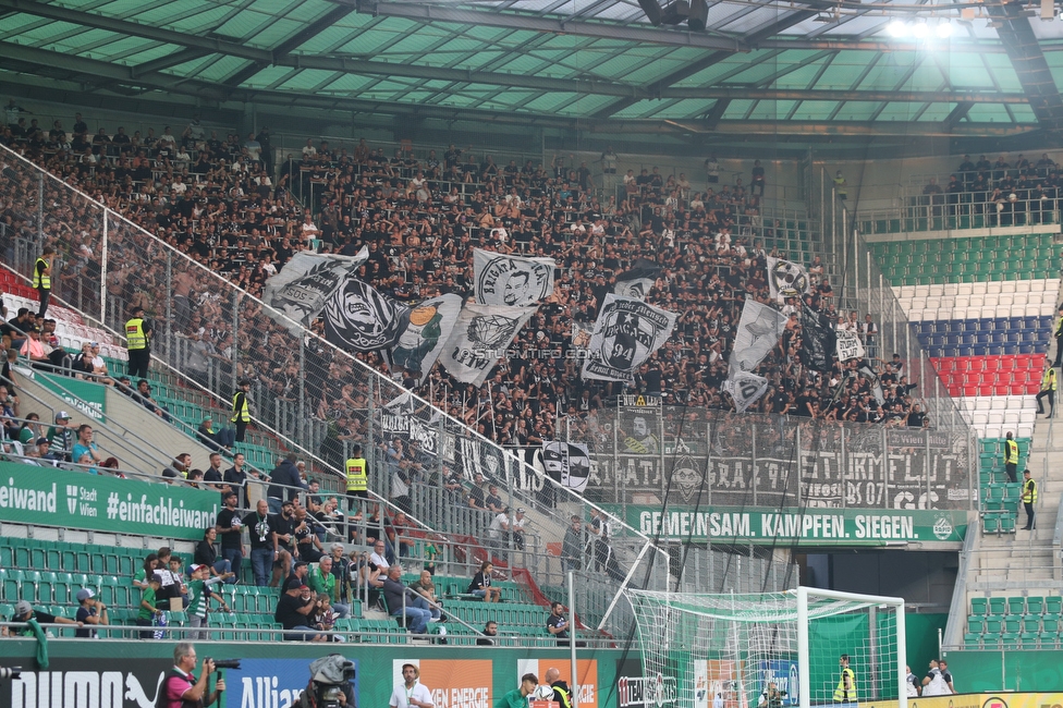 Rapid Wien - Sturm Graz
Oesterreichische Fussball Bundesliga, 9. Runde, SK Rapid Wien - SK Sturm Graz, Weststadion Wien, 26.09.2021. 

Foto zeigt Fans von Sturm
