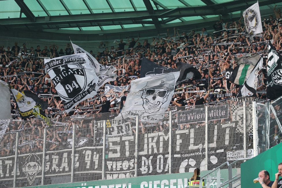 Rapid Wien - Sturm Graz
Oesterreichische Fussball Bundesliga, 9. Runde, SK Rapid Wien - SK Sturm Graz, Weststadion Wien, 26.09.2021. 

Foto zeigt Fans von Sturm
Schlüsselwörter: schals