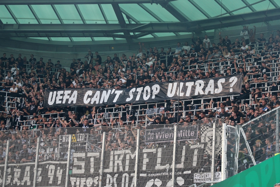 Rapid Wien - Sturm Graz
Oesterreichische Fussball Bundesliga, 9. Runde, SK Rapid Wien - SK Sturm Graz, Weststadion Wien, 26.09.2021. 

Foto zeigt Fans von Sturm mit einem Spruchband
