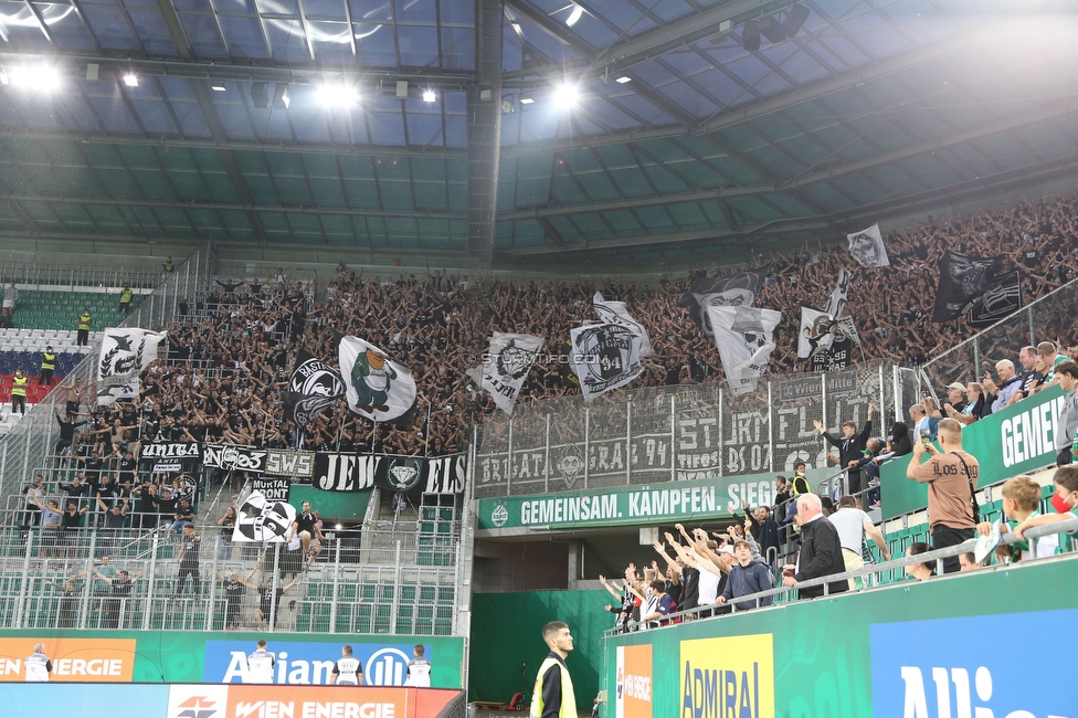 Rapid Wien - Sturm Graz
Oesterreichische Fussball Bundesliga, 9. Runde, SK Rapid Wien - SK Sturm Graz, Weststadion Wien, 26.09.2021. 

Foto zeigt Fans von Sturm
