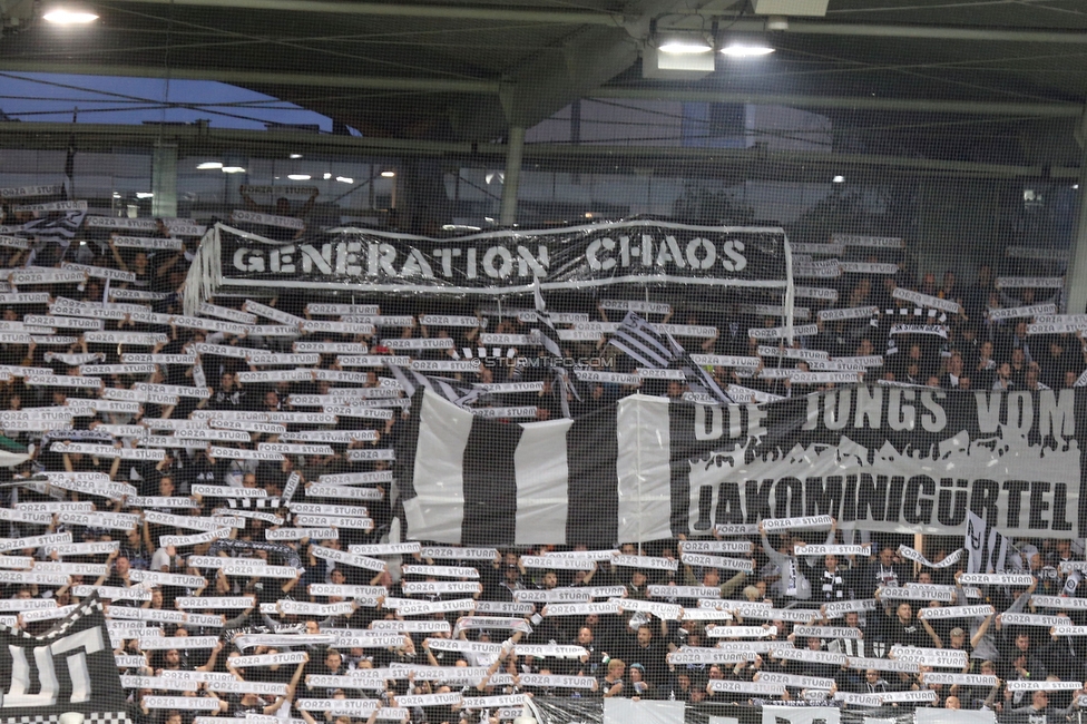 Sturm Graz - Eindhoven
UEFA Europa League Gruppenphase 2. Spieltag, SK Sturm Graz - PSV Eindhoven, Stadion Liebenau, Graz, 30.09.2021. 

Foto zeigt Fans von Sturm
