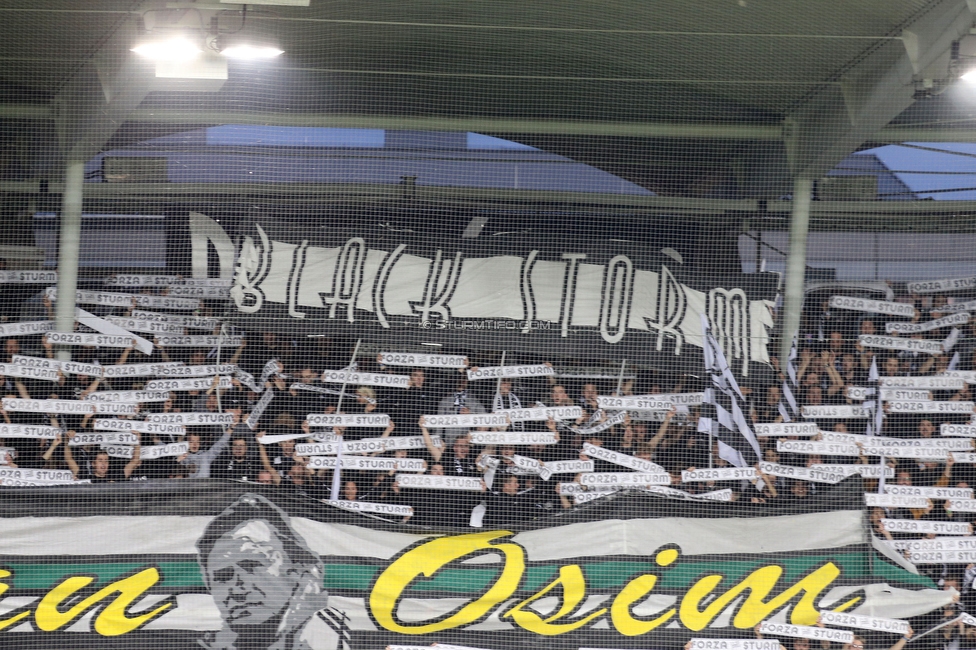 Sturm Graz - Eindhoven
UEFA Europa League Gruppenphase 2. Spieltag, SK Sturm Graz - PSV Eindhoven, Stadion Liebenau, Graz, 30.09.2021. 

Foto zeigt Fans von Sturm mit einer Choreografie
