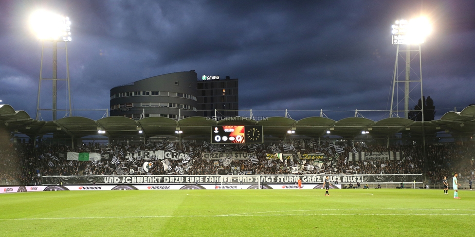 Sturm Graz - Eindhoven
UEFA Europa League Gruppenphase 2. Spieltag, SK Sturm Graz - PSV Eindhoven, Stadion Liebenau, Graz, 30.09.2021. 

Foto zeigt Fans von Sturm mit einer Choreografie
