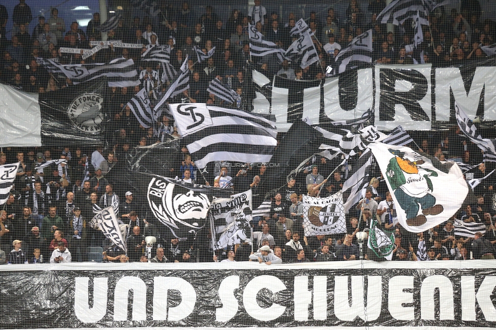 Sturm Graz - Eindhoven
UEFA Europa League Gruppenphase 2. Spieltag, SK Sturm Graz - PSV Eindhoven, Stadion Liebenau, Graz, 30.09.2021. 

Foto zeigt Fans von Sturm mit einer Choreografie
