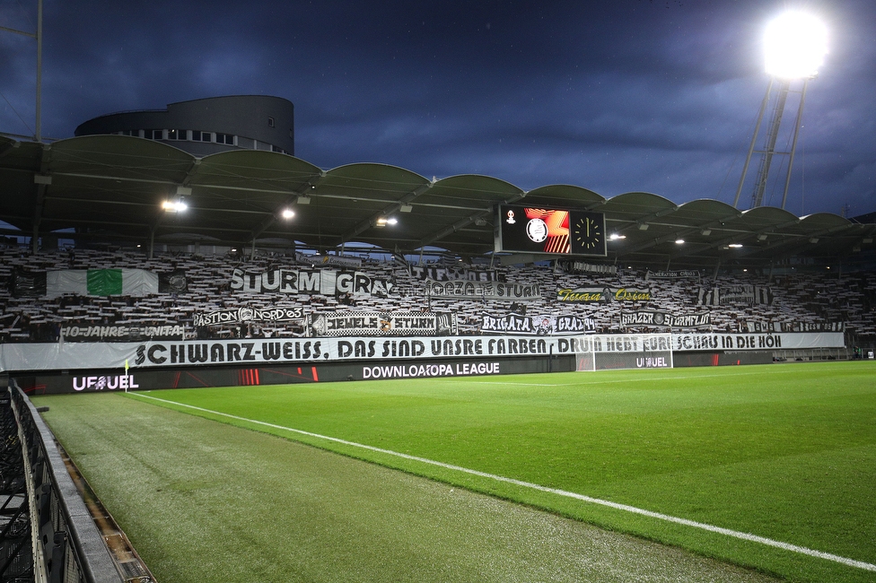 Sturm Graz - Eindhoven
UEFA Europa League Gruppenphase 2. Spieltag, SK Sturm Graz - PSV Eindhoven, Stadion Liebenau, Graz, 30.09.2021. 

Foto zeigt Fans von Sturm mit einer Choreografie
