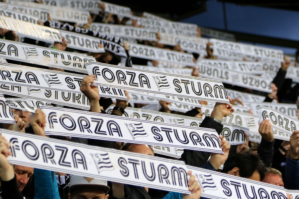 Sturm Graz - Eindhoven
UEFA Europa League Gruppenphase 2. Spieltag, SK Sturm Graz - PSV Eindhoven, Stadion Liebenau, Graz, 30.09.2021. 

Foto zeigt Fans von Sturm mit einer Choreografie
