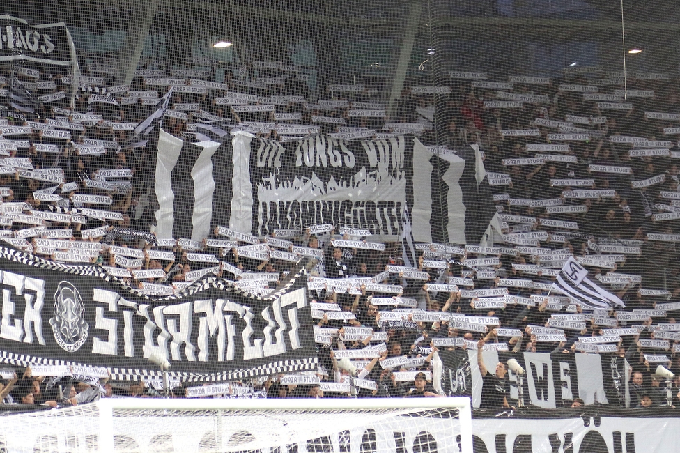 Sturm Graz - Eindhoven
UEFA Europa League Gruppenphase 2. Spieltag, SK Sturm Graz - PSV Eindhoven, Stadion Liebenau, Graz, 30.09.2021. 

Foto zeigt Fans von Sturm mit einer Choreografie
