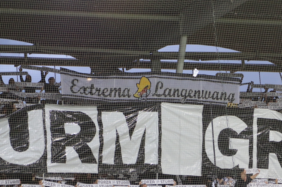 Sturm Graz - Eindhoven
UEFA Europa League Gruppenphase 2. Spieltag, SK Sturm Graz - PSV Eindhoven, Stadion Liebenau, Graz, 30.09.2021. 

Foto zeigt Fans von Sturm mit einer Choreografie
