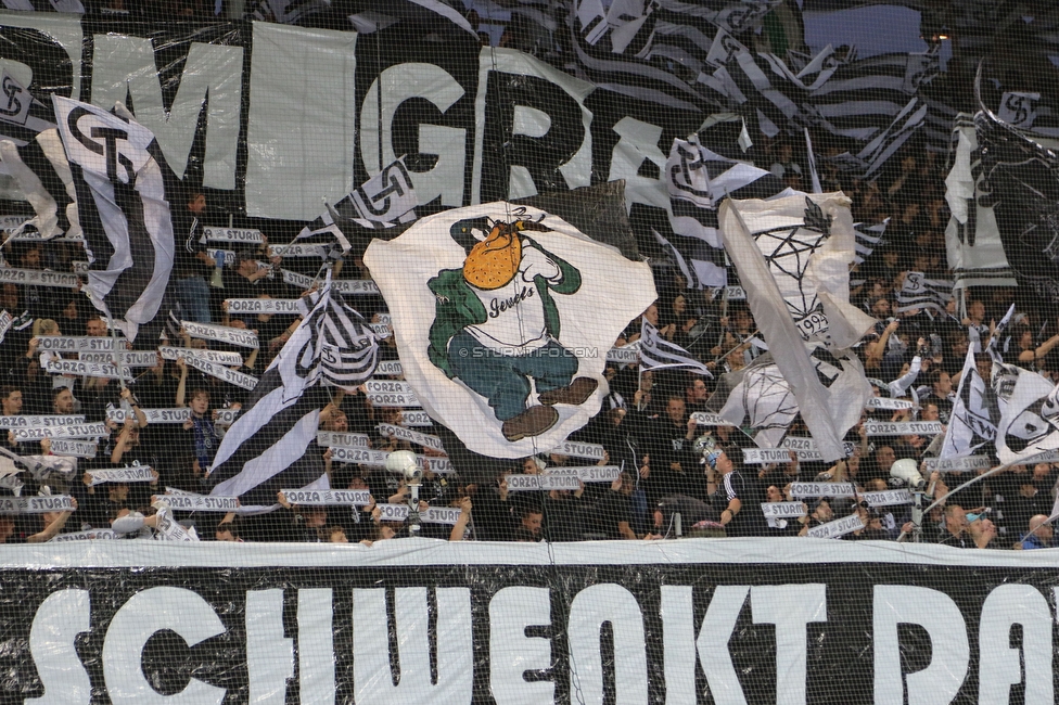 Sturm Graz - Eindhoven
UEFA Europa League Gruppenphase 2. Spieltag, SK Sturm Graz - PSV Eindhoven, Stadion Liebenau, Graz, 30.09.2021. 

Foto zeigt Fans von Sturm mit einer Choreografie
