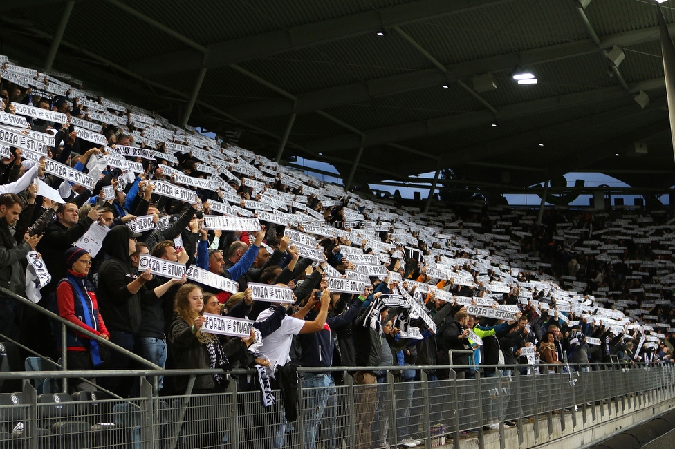 Sturm Graz - Eindhoven
UEFA Europa League Gruppenphase 2. Spieltag, SK Sturm Graz - PSV Eindhoven, Stadion Liebenau, Graz, 30.09.2021. 

Foto zeigt Fans von Sturm mit einer Choreografie
