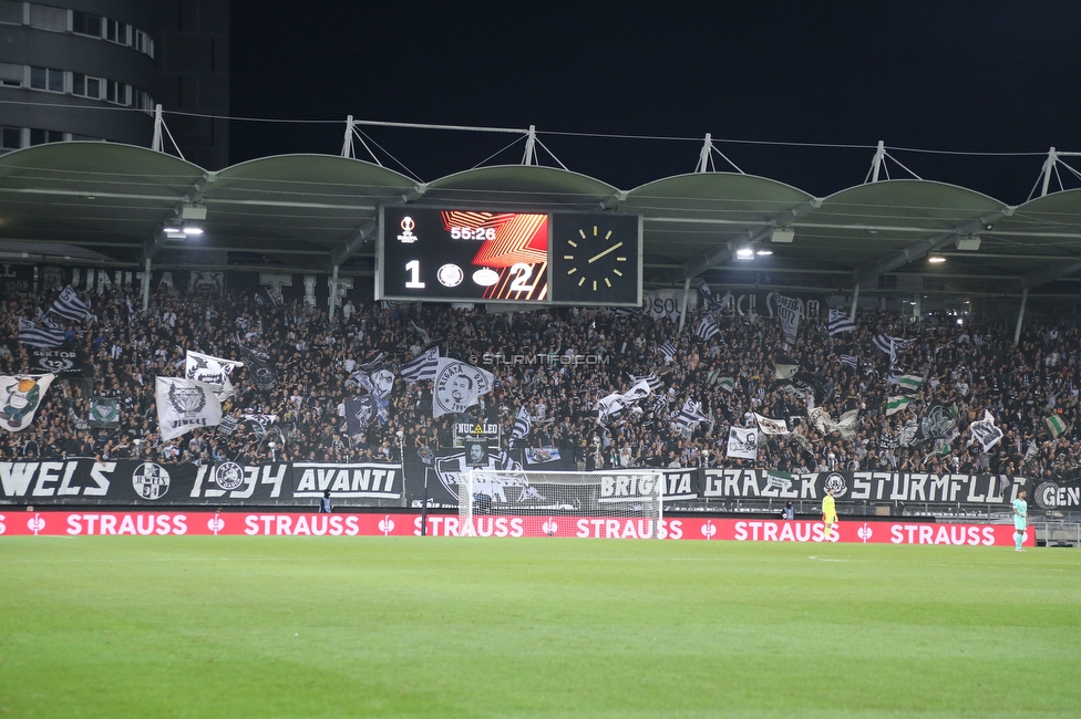 Sturm Graz - Eindhoven
UEFA Europa League Gruppenphase 2. Spieltag, SK Sturm Graz - PSV Eindhoven, Stadion Liebenau, Graz, 30.09.2021. 

Foto zeigt Fans von Sturm
