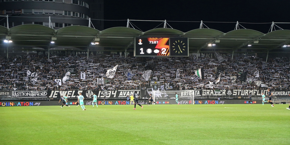 Sturm Graz - Eindhoven
UEFA Europa League Gruppenphase 2. Spieltag, SK Sturm Graz - PSV Eindhoven, Stadion Liebenau, Graz, 30.09.2021. 

Foto zeigt Fans von Sturm
