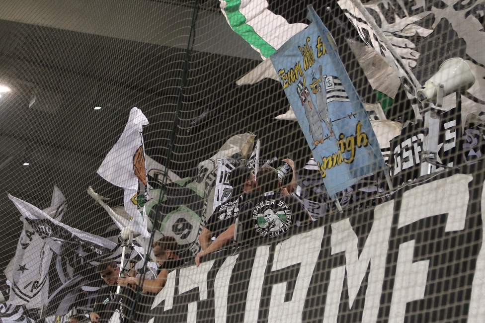 Sturm Graz - Eindhoven
UEFA Europa League Gruppenphase 2. Spieltag, SK Sturm Graz - PSV Eindhoven, Stadion Liebenau, Graz, 30.09.2021. 

Foto zeigt Fans von Sturm
Schlüsselwörter: sturmflut