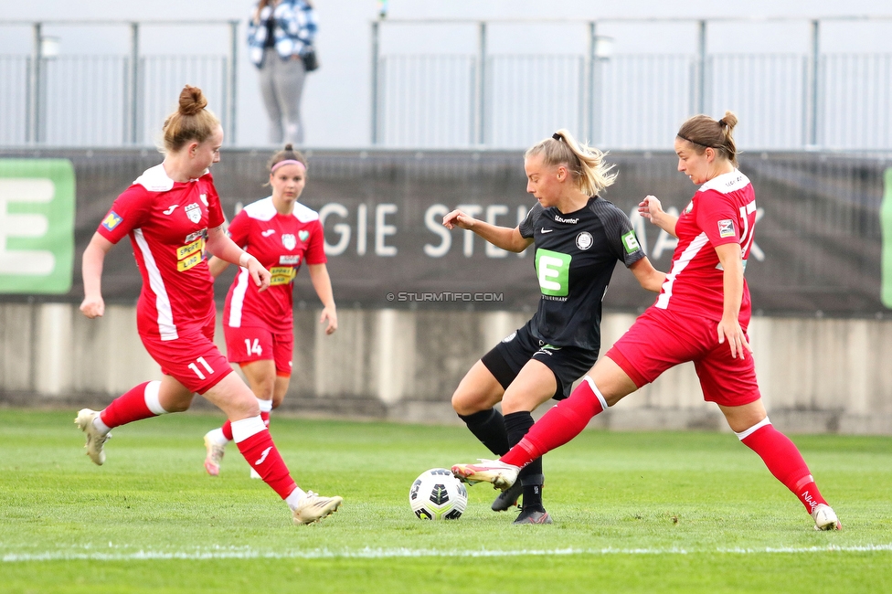 Sturm Damen - Altenmarkt
OEFB Frauen Bundesliga, 5. Runde, SK Sturm Graz Damen - SKV Altenmarkt, Trainingszentrum Messendorf, Graz, 02.10.2021. 

Foto zeigt Sophie Hillebrand (Sturm Damen)
