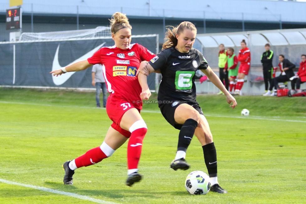 Sturm Damen - Altenmarkt
OEFB Frauen Bundesliga, 5. Runde, SK Sturm Graz Damen - SKV Altenmarkt, Trainingszentrum Messendorf, Graz, 02.10.2021. 

Foto zeigt Lilli Purtscheller (Sturm Damen)
