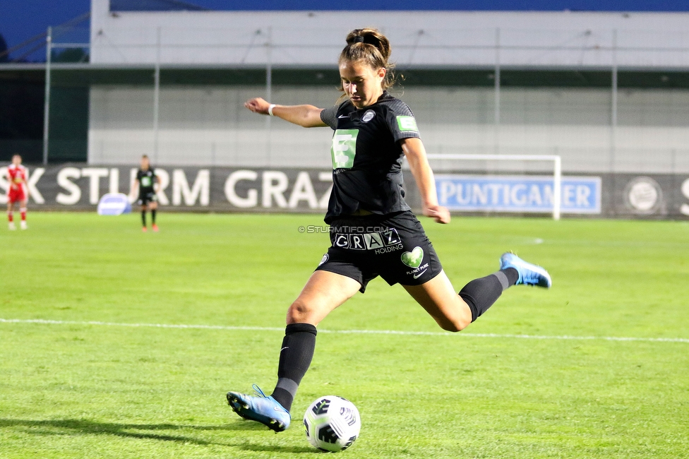 Sturm Damen - Altenmarkt
OEFB Frauen Bundesliga, 5. Runde, SK Sturm Graz Damen - SKV Altenmarkt, Trainingszentrum Messendorf, Graz, 02.10.2021. 

Foto zeigt Valentina Kroell (Sturm Damen)
