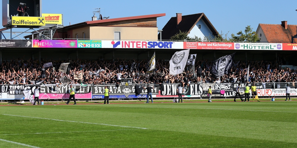 Hartberg - Sturm Graz
Oesterreichische Fussball Bundesliga, 10. Runde, TSV Hartberg - SK Sturm Graz, Arena Hartberg, 03.10.2021. 

Foto zeigt Fans von Sturm
