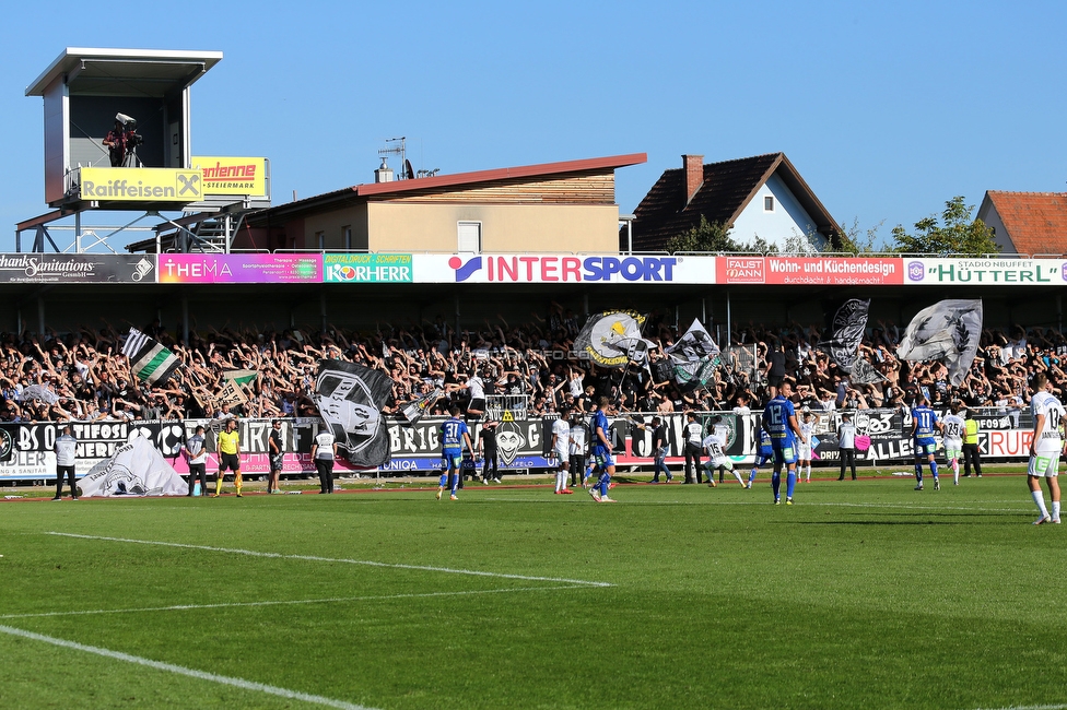 Hartberg - Sturm Graz
Oesterreichische Fussball Bundesliga, 10. Runde, TSV Hartberg - SK Sturm Graz, Arena Hartberg, 03.10.2021. 

Foto zeigt Fans von Sturm
