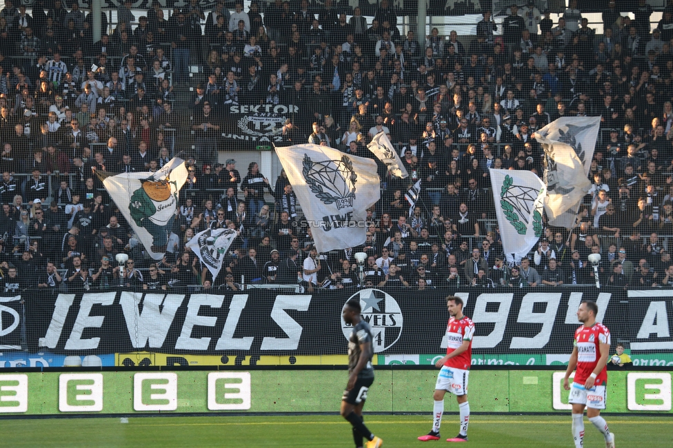 Sturm Graz - Ried
Oesterreichische Fussball Bundesliga, 11. Runde, SK Sturm Graz - SV Ried, Stadion Liebenau Graz, 17.10.2021. 

Foto zeigt Fans von Sturm
