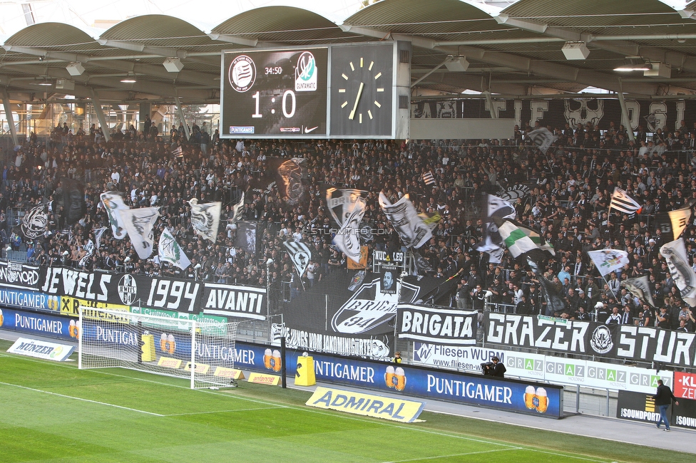 Sturm Graz - Ried
Oesterreichische Fussball Bundesliga, 11. Runde, SK Sturm Graz - SV Ried, Stadion Liebenau Graz, 17.10.2021. 

Foto zeigt Fans von Sturm
