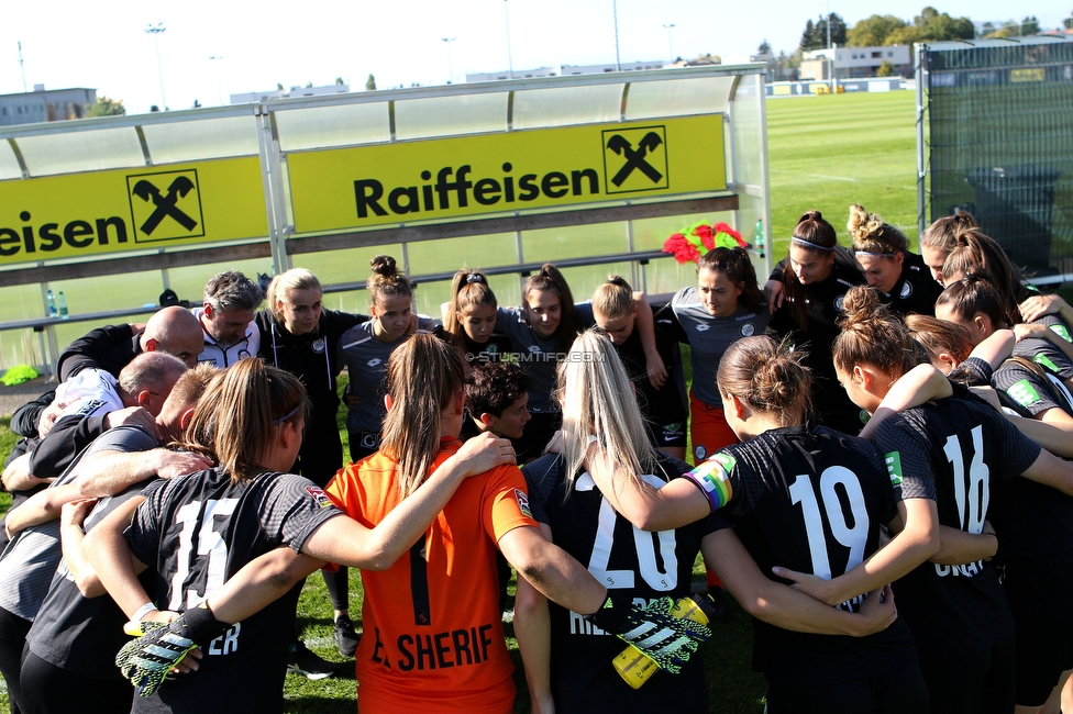 Sturm Damen - St. Poelten
OEFB Frauen Bundesliga, 7. Runde, SK Sturm Graz Damen - SKN St. Poelten Frauen, Trainingszentrum Messendorf, Graz, 17.10.2021. 

Foto zeigt die Mannschaft der Sturm Damen
