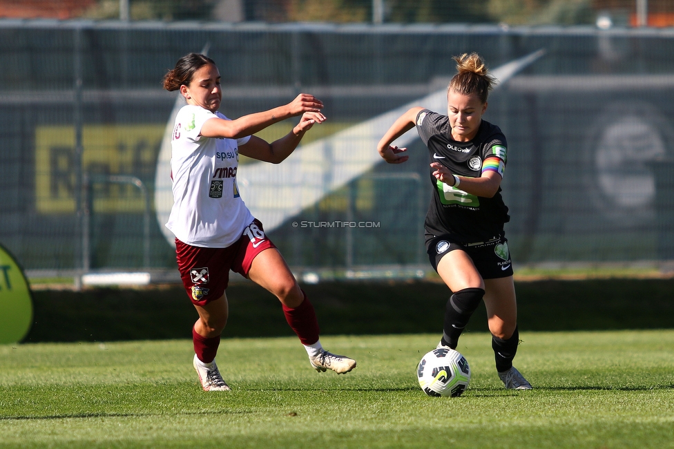 Sturm Damen - St. Poelten
OEFB Frauen Bundesliga, 7. Runde, SK Sturm Graz Damen - SKN St. Poelten Frauen, Trainingszentrum Messendorf, Graz, 17.10.2021. 

Foto zeigt Annabel Schasching (Sturm Damen)
