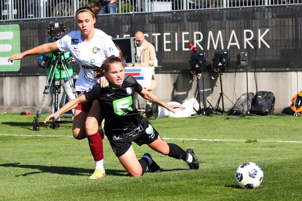 Sturm Damen - St. Poelten
OEFB Frauen Bundesliga, 7. Runde, SK Sturm Graz Damen - SKN St. Poelten Frauen, Trainingszentrum Messendorf, Graz, 17.10.2021. 

Foto zeigt Lilli Purtscheller (Sturm Damen)
