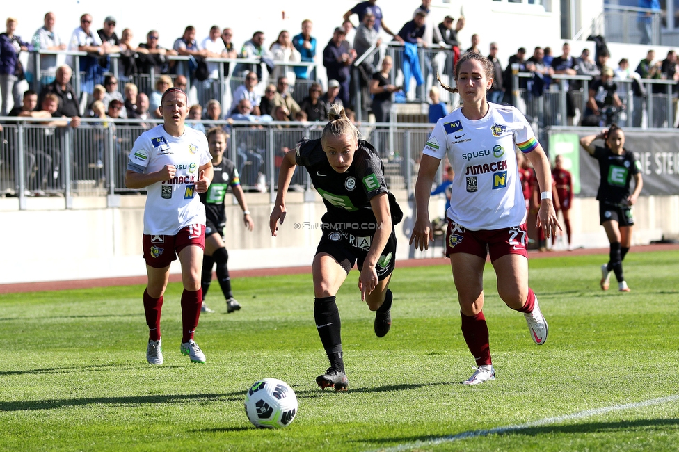 Sturm Damen - St. Poelten
OEFB Frauen Bundesliga, 7. Runde, SK Sturm Graz Damen - SKN St. Poelten Frauen, Trainingszentrum Messendorf, Graz, 17.10.2021. 

Foto zeigt Sophie Hillebrand (Sturm Damen)
