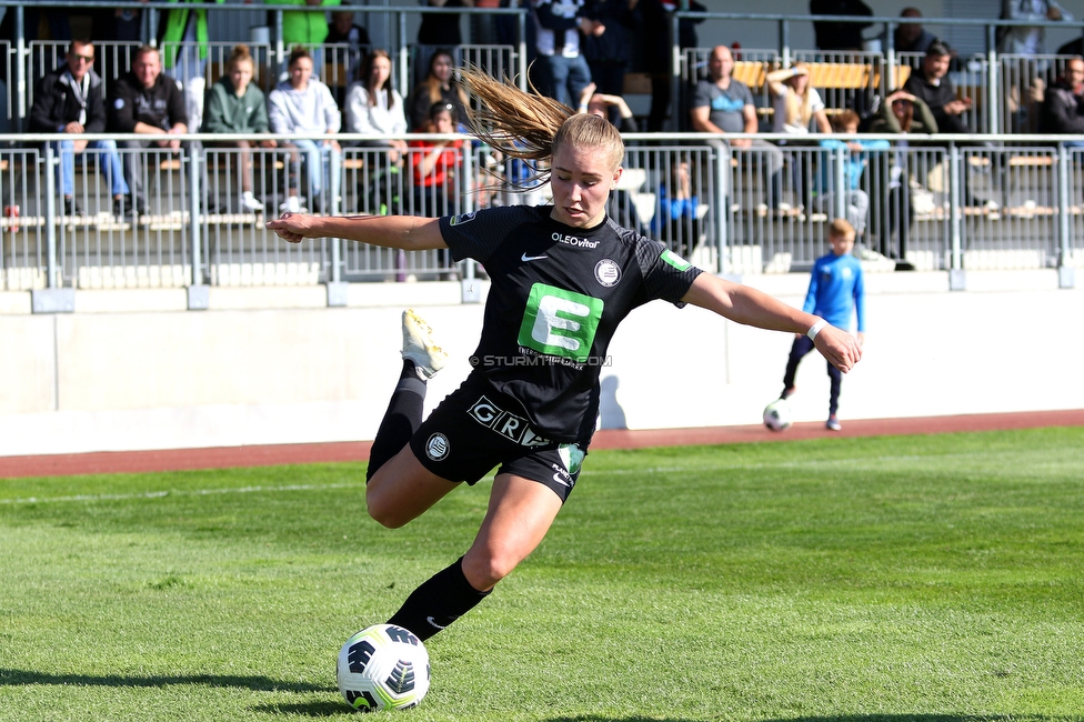 Sturm Damen - St. Poelten
OEFB Frauen Bundesliga, 7. Runde, SK Sturm Graz Damen - SKN St. Poelten Frauen, Trainingszentrum Messendorf, Graz, 17.10.2021. 

Foto zeigt Anna Maria Wirnsberger (Sturm Damen)
