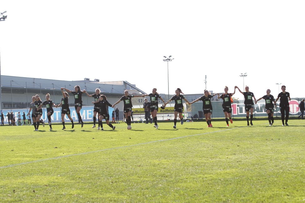 Sturm Damen - St. Poelten
OEFB Frauen Bundesliga, 7. Runde, SK Sturm Graz Damen - SKN St. Poelten Frauen, Trainingszentrum Messendorf, Graz, 17.10.2021. 

Foto zeigt die Mannschaft der Sturm Damen
