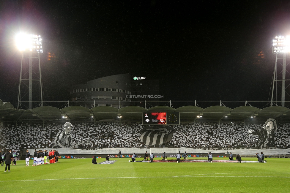 Sturm Graz - Real Sociedad
UEFA Europa League Gruppenphase 3. Spieltag, SK Sturm Graz - Real Sociedad, Stadion Liebenau, Graz, 21.10.2021. 

Foto zeigt Fans von Sturm mit einer Choreografie
