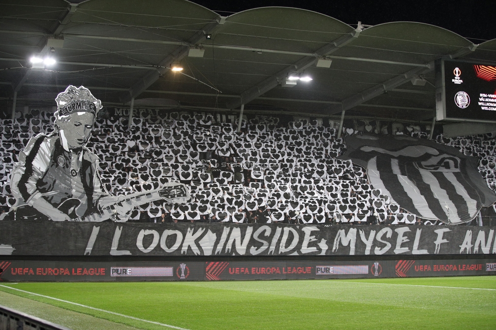 Sturm Graz - Real Sociedad
UEFA Europa League Gruppenphase 3. Spieltag, SK Sturm Graz - Real Sociedad, Stadion Liebenau, Graz, 21.10.2021. 

Foto zeigt Fans von Sturm mit einer Choreografie
