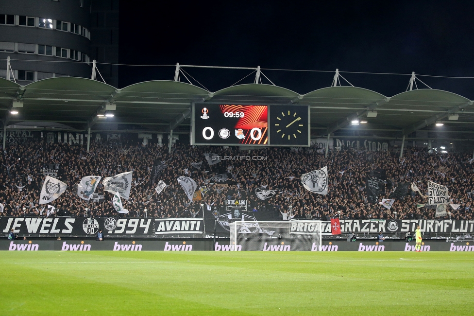 Sturm Graz - Real Sociedad
UEFA Europa League Gruppenphase 3. Spieltag, SK Sturm Graz - Real Sociedad, Stadion Liebenau, Graz, 21.10.2021. 

Foto zeigt Fans von Sturm
