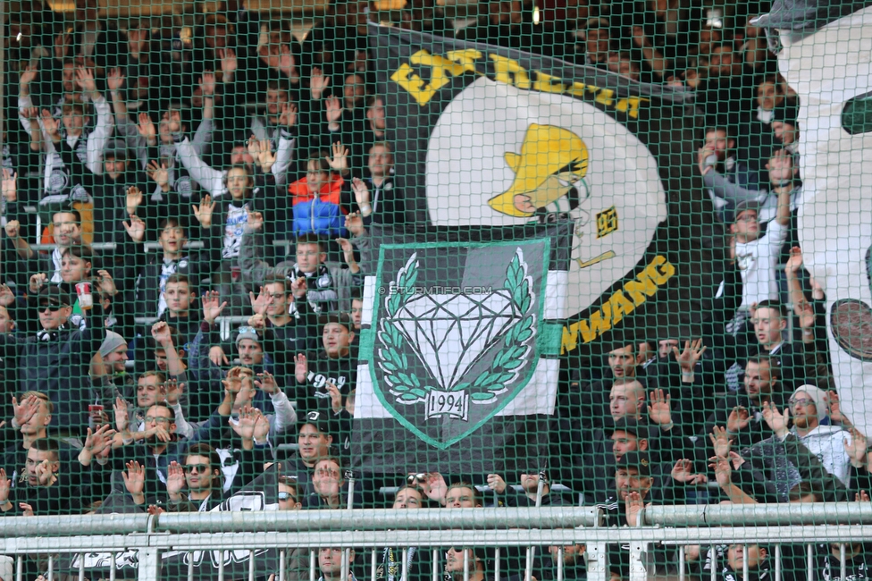 Salzburg - Sturm Graz
Oesterreichische Fussball Bundesliga, 12. Runde, FC RB Salzburg - SK Sturm Graz, Stadion Wals-Siezenheim, 24.10.2021. 

Foto zeigt Fans von Sturm
