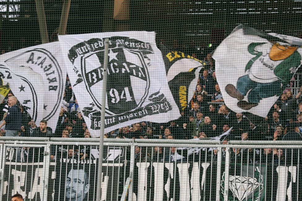 Salzburg - Sturm Graz
Oesterreichische Fussball Bundesliga, 12. Runde, FC RB Salzburg - SK Sturm Graz, Stadion Wals-Siezenheim, 24.10.2021. 

Foto zeigt Fans von Sturm
