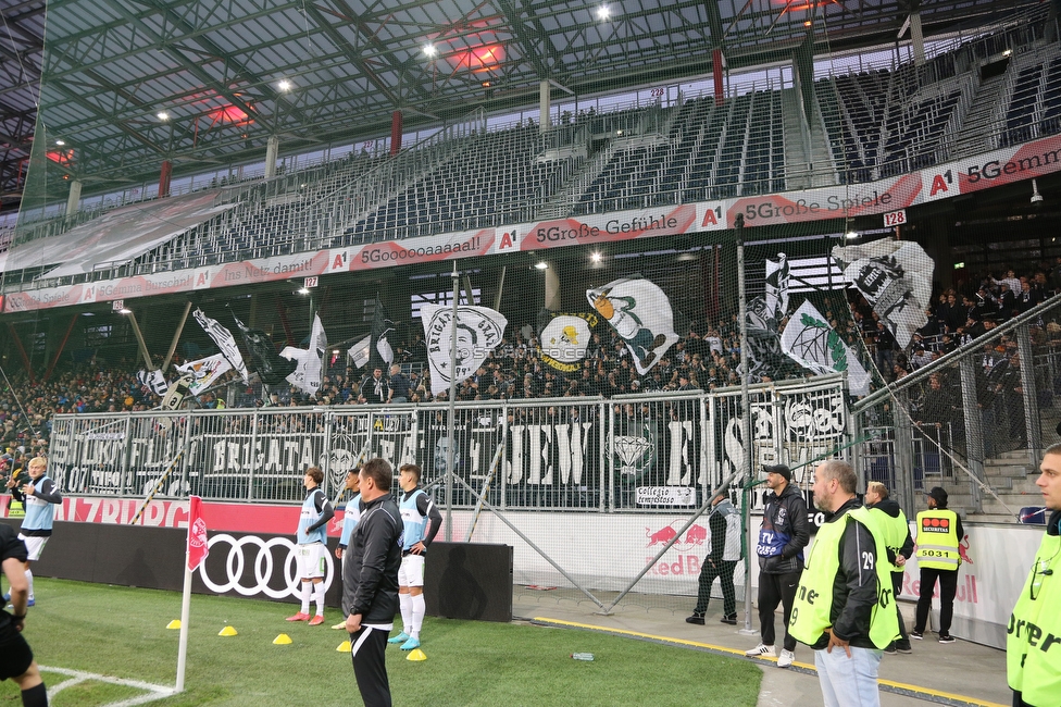 Salzburg - Sturm Graz
Oesterreichische Fussball Bundesliga, 12. Runde, FC RB Salzburg - SK Sturm Graz, Stadion Wals-Siezenheim, 24.10.2021. 

Foto zeigt Fans von Sturm
