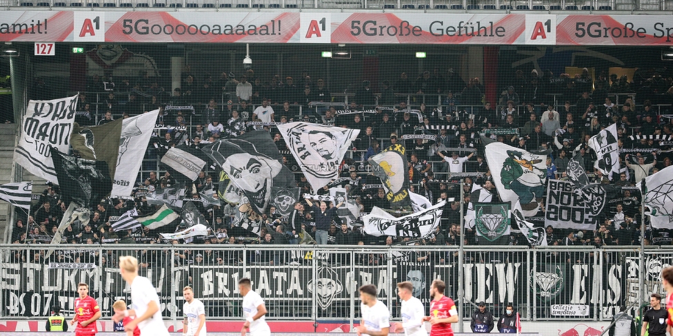 Salzburg - Sturm Graz
Oesterreichische Fussball Bundesliga, 12. Runde, FC RB Salzburg - SK Sturm Graz, Stadion Wals-Siezenheim, 24.10.2021. 

Foto zeigt Fans von Sturm
