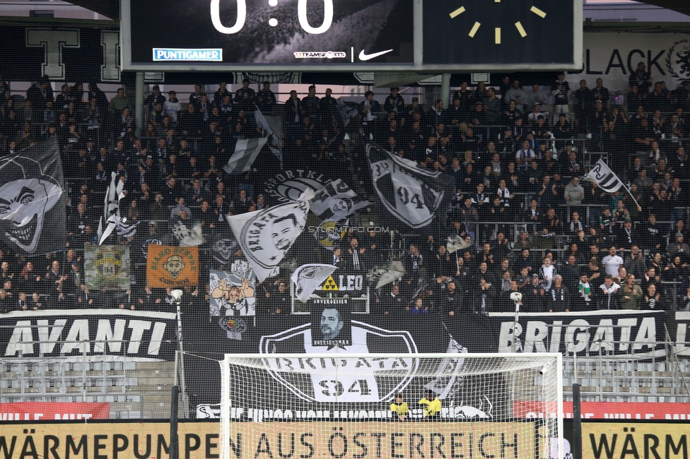 Sturm Graz - Ried
OEFB Cup, 3. Runde, SK Sturm Graz - SV Ried, Stadion Liebenau Graz, 27.10.2021. 

Foto zeigt Fans von Sturm
