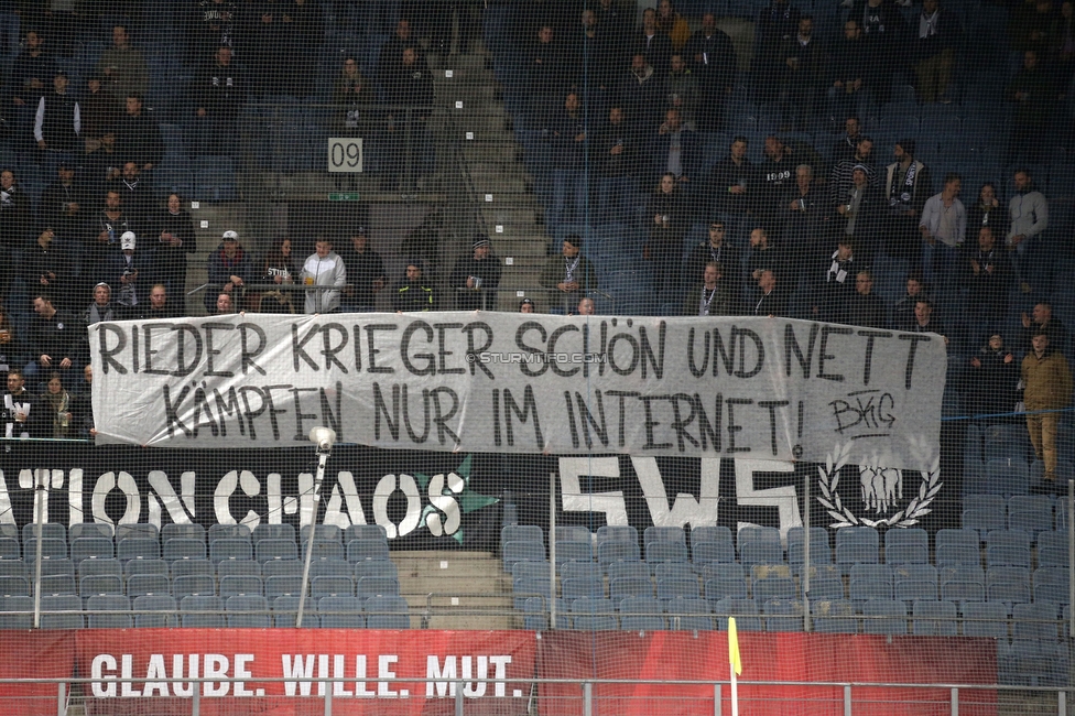 Sturm Graz - Ried
OEFB Cup, 3. Runde, SK Sturm Graz - SV Ried, Stadion Liebenau Graz, 27.10.2021. 

Foto zeigt Fans von Sturm mit einem Spruchband
