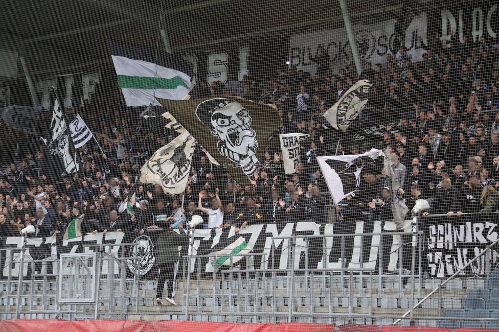 Sturm Graz - Ried
OEFB Cup, 3. Runde, SK Sturm Graz - SV Ried, Stadion Liebenau Graz, 27.10.2021. 

Foto zeigt Fans von Sturm
