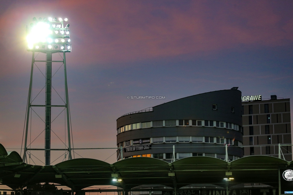 Sturm Graz - Ried
OEFB Cup, 3. Runde, SK Sturm Graz - SV Ried, Stadion Liebenau Graz, 27.10.2021. 

Foto zeigt einen Flutlichtmasten im Stadion Liebenau
Schlüsselwörter: wetter