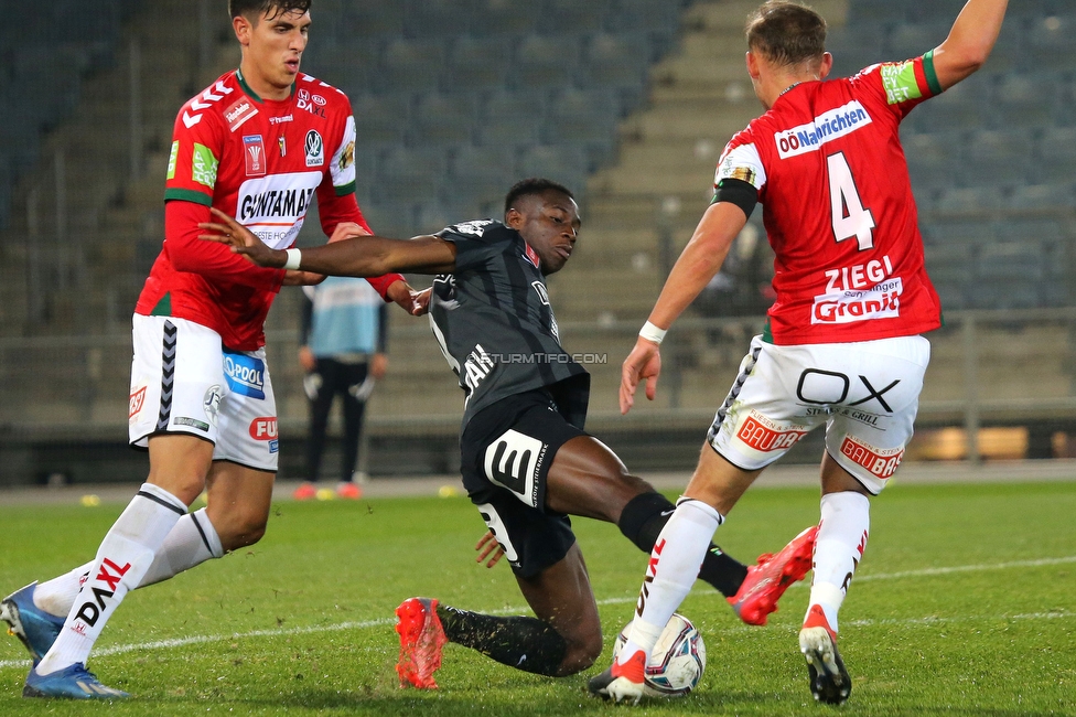 Sturm Graz - Ried
OEFB Cup, 3. Runde, SK Sturm Graz - SV Ried, Stadion Liebenau Graz, 27.10.2021. 

Foto zeigt Kelvin Yeboah (Sturm) und Marcel Ziegl (Ried)
