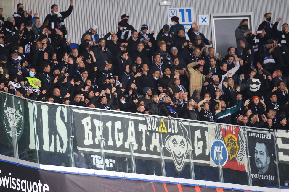 Real Sociedad - Sturm Graz
UEFA Europa League Gruppenphase 4. Spieltag, Real Sociedad - SK Sturm Graz, Reale Arena San Sebastian, 04.11.2021. 

Foto zeigt Fans von Sturm
