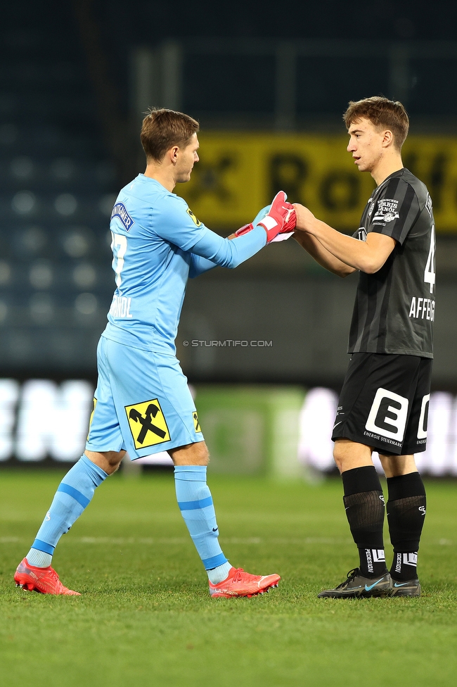 Sturm Graz - Admira Wacker
Oesterreichische Fussball Bundesliga, 17. Runde, SK Sturm Graz - FC Admira Wacker, Stadion Liebenau Graz, 04.12.2021. 

Foto zeigt Joerg Siebenhandl (Sturm) und David Affengruber (Sturm)
