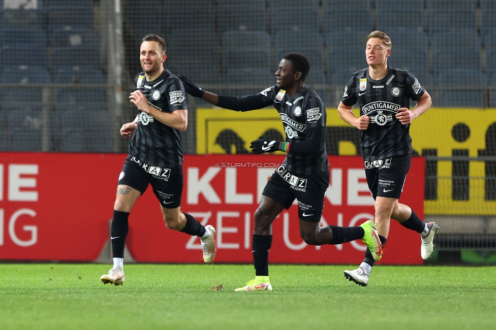 Sturm Graz - Admira Wacker
Oesterreichische Fussball Bundesliga, 17. Runde, SK Sturm Graz - FC Admira Wacker, Stadion Liebenau Graz, 04.12.2021. 

Foto zeigt Jakob Jantscher (Sturm), Amadou Dante (Sturm) und Alexander Prass (Sturm)
Schlüsselwörter: torjubel