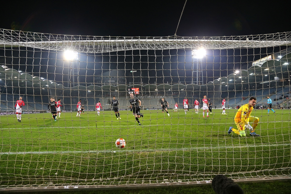 Sturm Graz - Monaco
UEFA Europa League Gruppenphase 6. Spieltag, SK Sturm Graz - AS Monaco, Stadion Liebenau Graz, 09.12.2021. 

Foto zeigt Jakob Jantscher (Sturm) und Radoslaw Majecki (Monaco)
Schlüsselwörter: tor