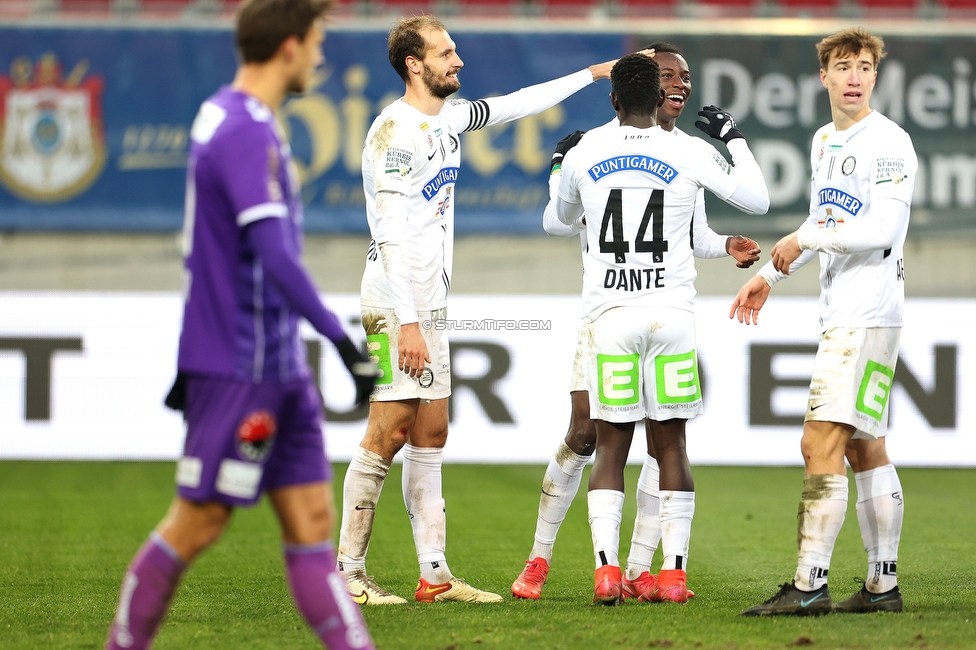 Austria Klagenfurt - Sturm Graz
Oesterreichische Fussball Bundesliga, 18. Runde, SK Austria Klagenfurt - SK Sturm Graz, Woerthersee Stadion Klagenfurt, 12.12.2021. 

Foto zeigt Jon Gorenc-Stankovic (Sturm), Amadou Dante (Sturm), Kelvin Yeboah (Sturm) und David Affengruber (Sturm)
