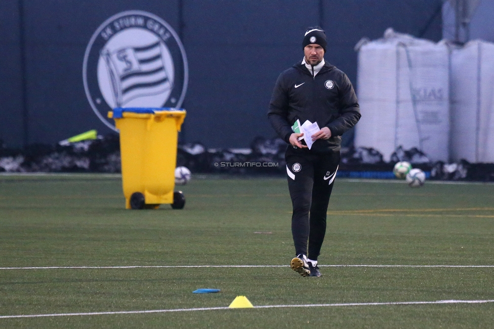 Sturm Graz Trainingsauftakt
Oesterreichische Fussball Bundesliga, SK Sturm Graz Trainingsauftakt, Trainingszentrum Messendorf, 05.01.2022. 

Foto zeigt Christian Ilzer (Cheftrainer Sturm)
