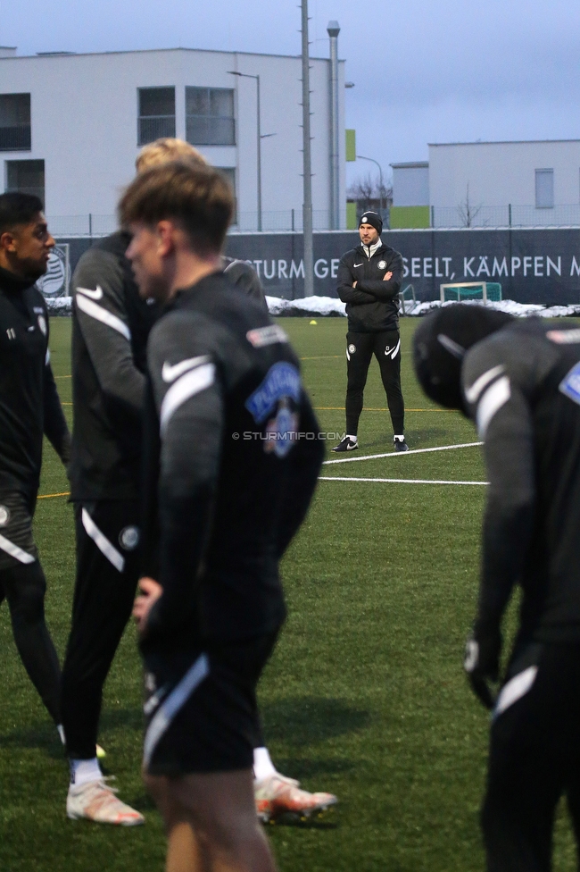 Sturm Graz Trainingsauftakt
Oesterreichische Fussball Bundesliga, SK Sturm Graz Trainingsauftakt, Trainingszentrum Messendorf, 05.01.2022. 

Foto zeigt Christian Ilzer (Cheftrainer Sturm)
