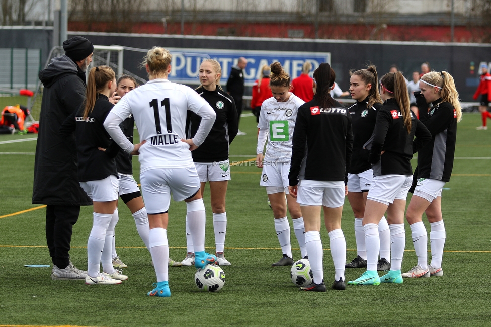 Sturm Damen - Krottendorf
Testspiel, SK Sturm Graz Damen - Wildcats Krottendorf, Trainingszentrum, 29.01.2022. 

Foto zeigt die Mannschaft der Sturm Damen
